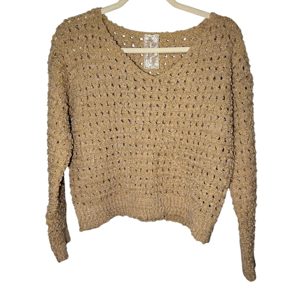 Sadie & Sage Tan V-Neck Sweater with Chunky Knit‎